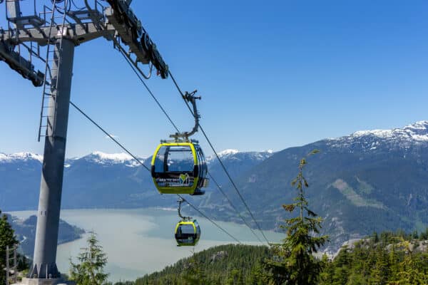 https://www.discovercanadatours.com/wp-content/uploads/2022/07/©DCT-LisanneSmeele-Whistler-SeatoSkyGondola-600x400.jpg