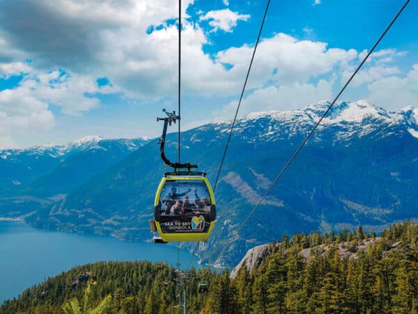 https://www.discovercanadatours.com/wp-content/uploads/2023/09/©SeatoSkyGondola-TaraOGrady-Whistler-600x450.jpg